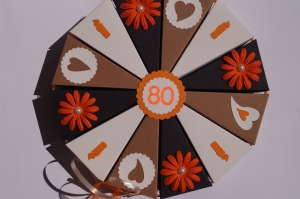 67 Geldgeschenk, Geschenkverpackung  aus 300g Tonpapier  zum 80.Geburtstag , Tolle Torte zum Geburtstag   