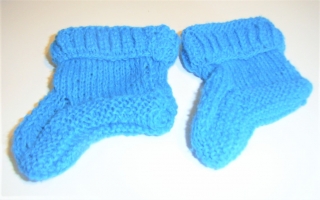 Babyschuhe  gestrickt  Sohlenlänge 9,5 bis 11 cm   handmade Krabbelschuhe hellblau