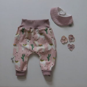 Neugeborenen Set LAMA 2 teilig Gr. 68 Halstuch Pumphose Baby zimtbienchen     - Handarbeit kaufen