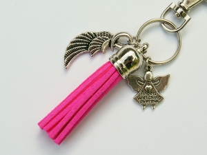 Schlüsselanhänger Taschenanhänger Glücksbringer Engel Flügel Quaste pink - Handarbeit kaufen