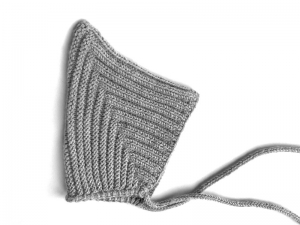 Kommission -Warme Pixiemütze in hellem grau aus weicher Wolle (Merino) - super für kühle Tage - KU 40-43 cm (3 - 6 Monate)  