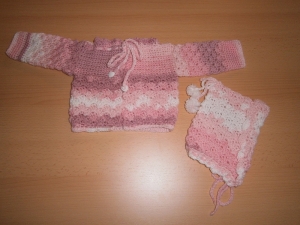 Häkelgarnitur weiche Wolle weiß-rosatöne für Teddys/Puppen
