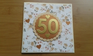 Wunderschöne Glückwunschkarte zur Goldenen Hochzeit in Creme, Beige und Gold, handgemacht