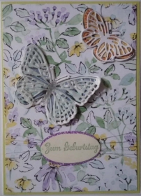 Selbstgestaltete Karte mit Blüten und Schmetterlingen - Handarbeit kaufen