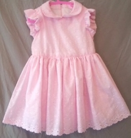 Sommerkleid für Größe 104 bis 116  mit Lochstickerei in rosa für Mädchen - Handarbeit kaufen