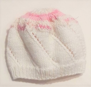 Babymütze, Strickmütze handgestrickt in weiß rosa für Neugeborene Mädchen KU 44-48 cm 