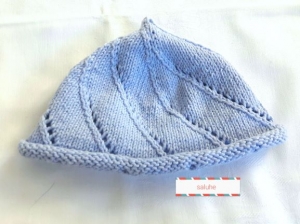 Babymütze, Strickmütze handgestrickt in hellblau für Neugeborene KU 48-52 cm 