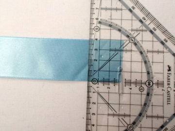 Hellblaues Satinband, 3,8 cm breit, waschbar ideal als Schleifenband für Taufkleider