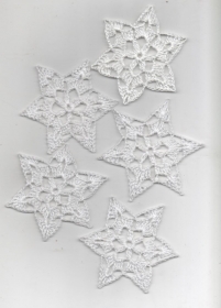 7er Set wunderschöne weiße Schneesterne-einfach zur Deko oder zum aufhängen--Häkelsterne-Sterne-Häkelarbeit-Baumschmuck -weiß-weiss - Handarbeit kaufen
