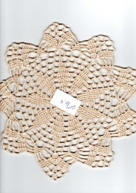 Extravagantes, aussergewöhnliches rundes naturfarbenes Häkeldeckchen aus Baumwolle-handgehäkelt-handgemacht-  - Handarbeit kaufen
