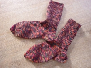 Socken ~ Strümpfe handgestrickt aus Schurwolle in rosa-grau meliert kaufen~ Kuschelsocken ~ warme Füße 