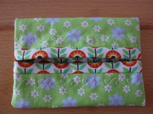Taschentücher Tasche genäht aus Baumwollstoffen kaufen * TaTüTa* Kosmetiktäschchen ~ griffbereite Taschentücher  - Handarbeit kaufen