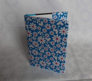 Notizbuchhülle, Kalenderhülle A5 - blau mit Blumen