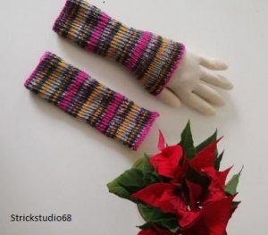  Armstulpen - handgestrickt - Streifen - bunt - grau, pink,gelb, hellblau - für Frauen und Mädchen - Handarbeit kaufen