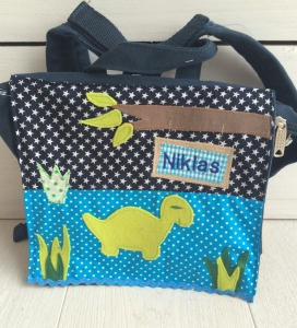 Handgefertigte Kindergartenrucksack mit Dino und Namen     - Handarbeit kaufen