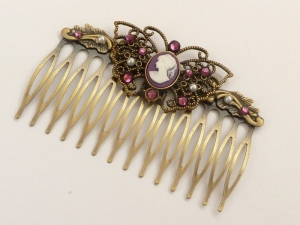 Breiter Haarkamm mit Kamee und Schmetterling lila-bronze-farben Geschenkidee Frau - Handarbeit kaufen