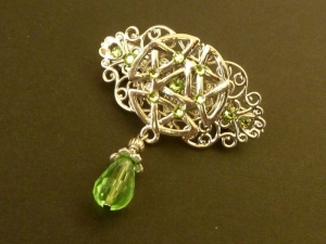 Kleine Irland Haarspange mit keltischen Knoten in silber Haarschmuck Geschenk Frau - Handarbeit kaufen