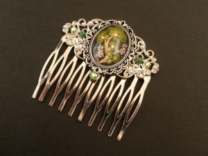 Haarkamm mit vierblättrigem Kleeblatt in grün silber Glücksbringer Haarschmuck Geschenk Frau - Handarbeit kaufen