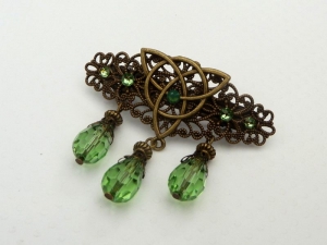 Kleine Haarspange mit keltischen Knoten in grün bronze Irland Haarschmuck Geschenk Frau - Handarbeit kaufen
