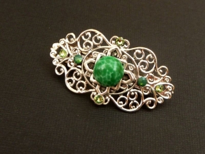 Kleine Haarspange mit grünem Schmuckstein keltisches Ornament Irland Haarschmuck Geschenk frau - Handarbeit kaufen