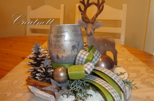 ☆ Weihnachtliche Tischdeko auf Holzscheibe mit Hirschfigur ☆