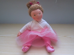 Ballerina Puppe, Marieanella Puppe, weicher Stoffpuppe 31 cm mit bewegliche Arme und Beine, nach Waldorf art, Ballet Puppe, Tanzpuppe,