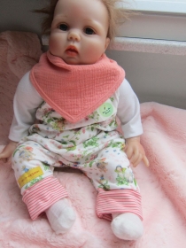 Babies Strampler Set besteht aus Strampler ein Musselin Tuch in rosa öko Jersey Gr. 56-64 (1-3 mo).  - Handarbeit kaufen