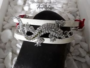 Kunstleder Glitzer Armband in weiß  mit einem ☆ Strass Gecko ☆ und weiteren Charms