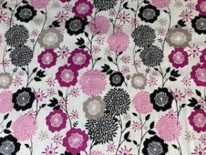 Riley Blake Stoff Blumen in pink, rosa, schwarz und grau - Handarbeit kaufen