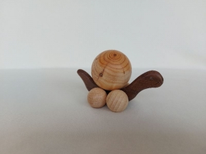 kleine Schildkröte aus Holz, gedrechselt, zum Schieben, oder Rollen kaufen - Handarbeit kaufen