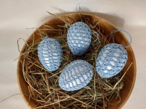 4 behäkelte Ostereier für den Osterstrauß, in blau, Handarbeit kaufen  