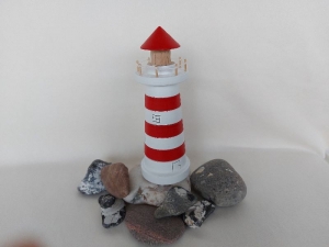 großer gedrechselter Holz-Leuchtturm in rot und weiß, 17 cm, maritime Deko   - Handarbeit kaufen