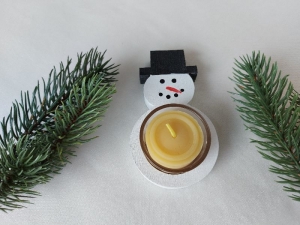 kleiner Teelichthalter als Schneemann mit Glashalter und Bienenwachsteelicht kaufen
