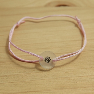 Rosa Armband (1,0 mm) mit selbstgemaltem Blumen-Anhänger