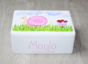 Spitzbub Erinnerungsbox Kiste - Erdbeerschnecke Geschenk zur Geburt handbemalt