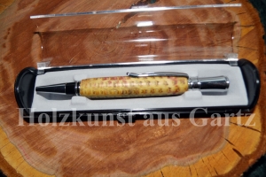 Handgedrechselter Kugelschreiber aus einem Maiskolben