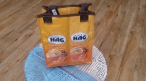 Tasche aus recycelten Kaffeetüten handgefertigt