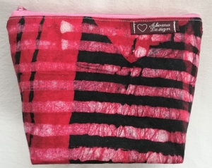 Kleine genähte Tasche aus afrikanischem Batikstoff in Pink, Weiß und Dunkelblau - Handarbeit kaufen