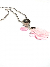 Lange rosa Kette, Halskette silberfarbig Kugelkette, große Anhänger Rose, Muschel, Perlmutt Bettel, Valentinstag Geschenk für sie