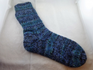 handgestrickte extra dicke Socken in Größe 44/45 blau/grau