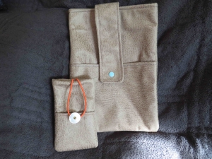 Mobile set: Taschen für Tablet und Smartphone im gleichen Look