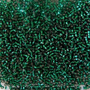 5 gr. Miyuki Delica, Zylinderperlen, emerald silverlined, grün, dunkelgrün mit Silbereinzug, zum Herstellen gefädelter oder gehäkelter Schmuckstücke aus Glasperlen 9647.190330.223208_delicaemeraldsilverlined