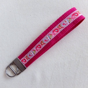Schlüsselband, Schlüsselanhänger aus Gurtband pink, Webband mit Paisley Muster rosa - Handarbeit kaufen