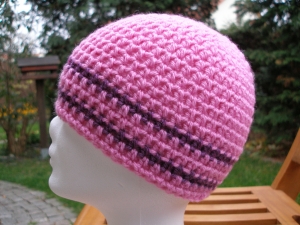 rosa Häkelmütze mit lila Streifen für KU 46-54 - Handarbeit kaufen