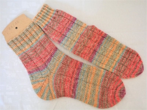 handgestrickte Socken Gr. 44/45 in bunt-gestreift  - Handarbeit kaufen