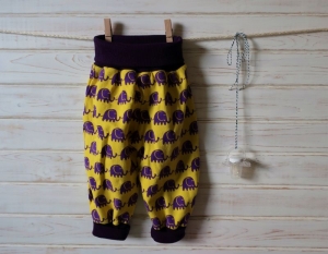 Pumphose Mitwachshose Mädchen oder Junge Babyhose Gr. 80 Jersey - gelb mit lila Elefanten - Handarbeit kaufen