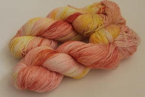 Handgefärbte Wolle Merino-Seide-Ramie Nr. 358 für Socken und mehr von Farbenspielerei