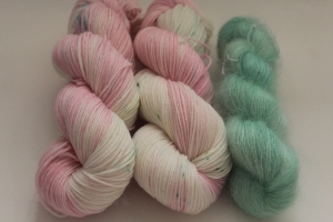 Handgefärbte Wolle Merino-Seide und Mohair-Seide Set 20/27 von Farbenspielerei