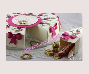 Schachteltorte zur Hochzeit in Pink
