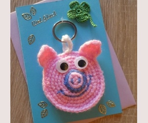 Schlüsselanhänger/Taschenanhänger mit Grußkarte - Glücksschweinchen 